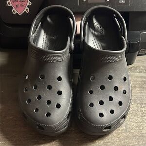 CROCS Black Women’s Classic Platform‎ Ventilated Clogs - 11